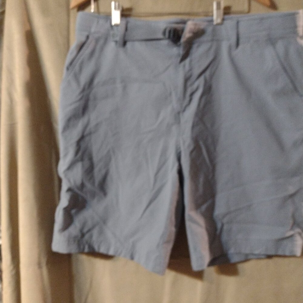 Mens Gerry golf shorts size 38 gray shorts